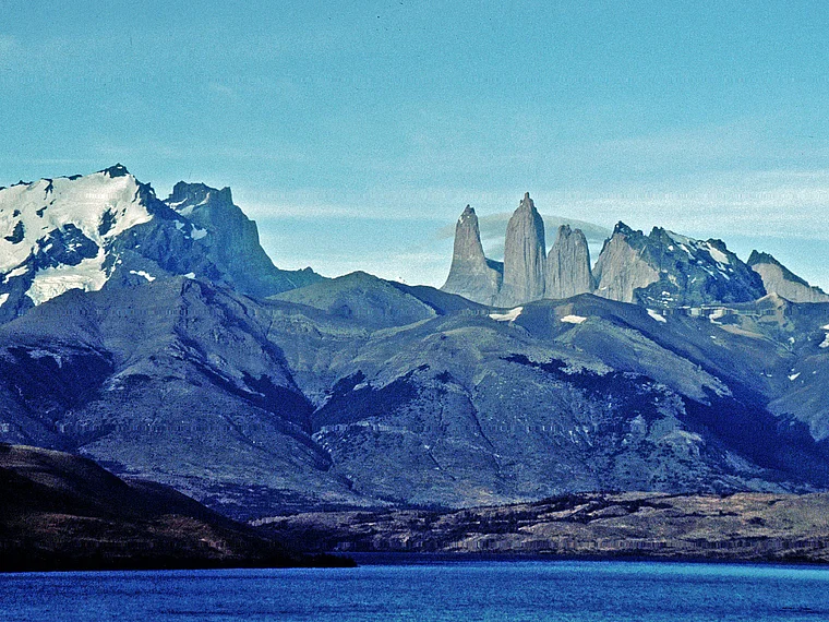 Chile Torres del Paine Lago Grey