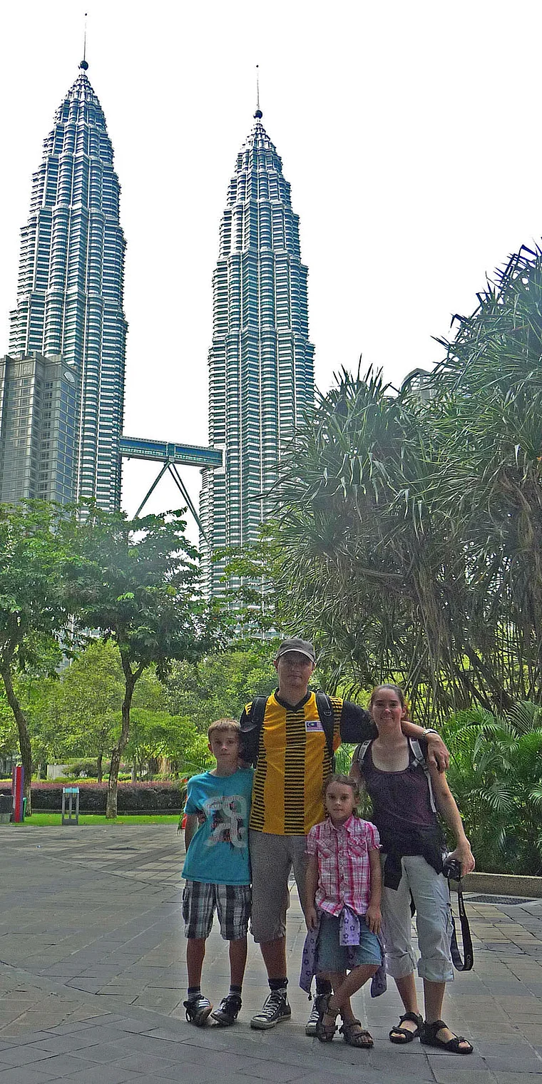 Kuala Lumpur Petronas Towers Familie Thome