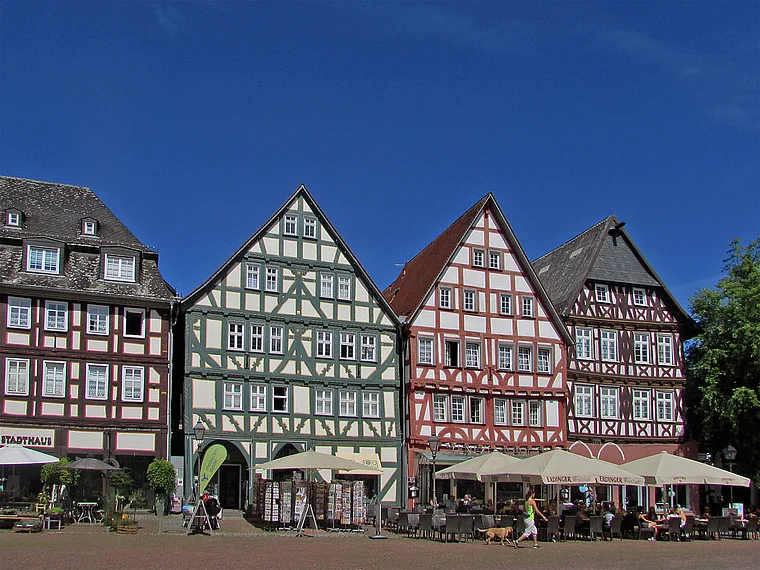 Grünberg Marktplatz Fachwerk
