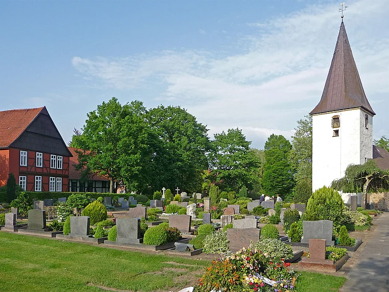 Wiedensahl Kirche Friedhof
