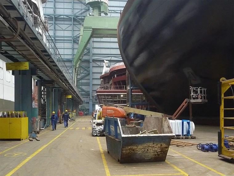 Papenburg Meyer Werft in der Montagehalle