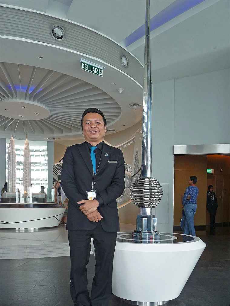 Kuala Lumpur Petronas Towers Deck 41