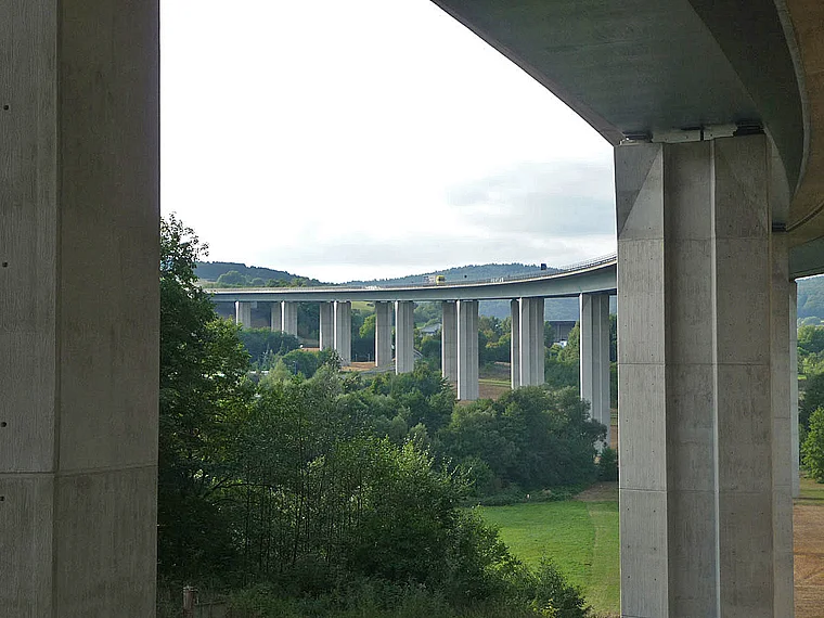 Haiger Dilltalbrücke A 45 von unten