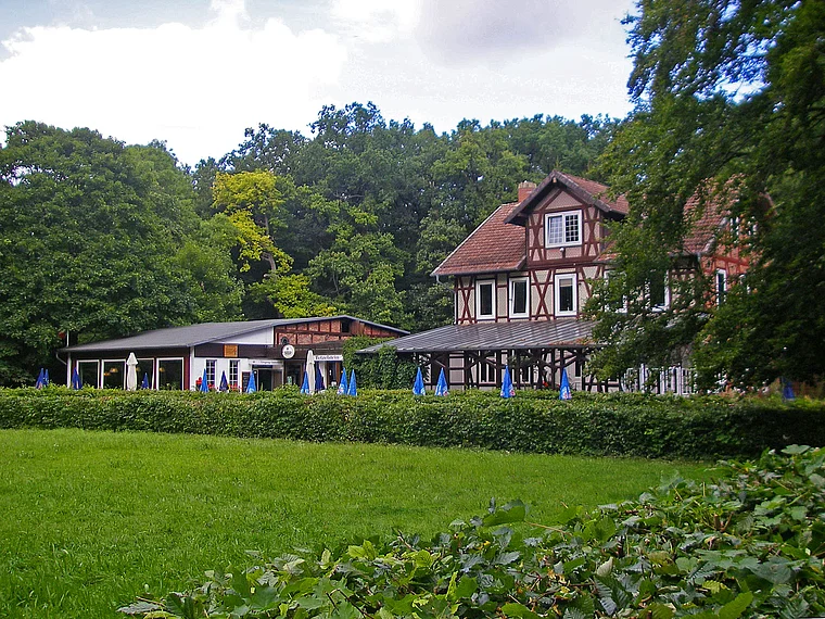 Elm Gaststätte Tetzelstein außen