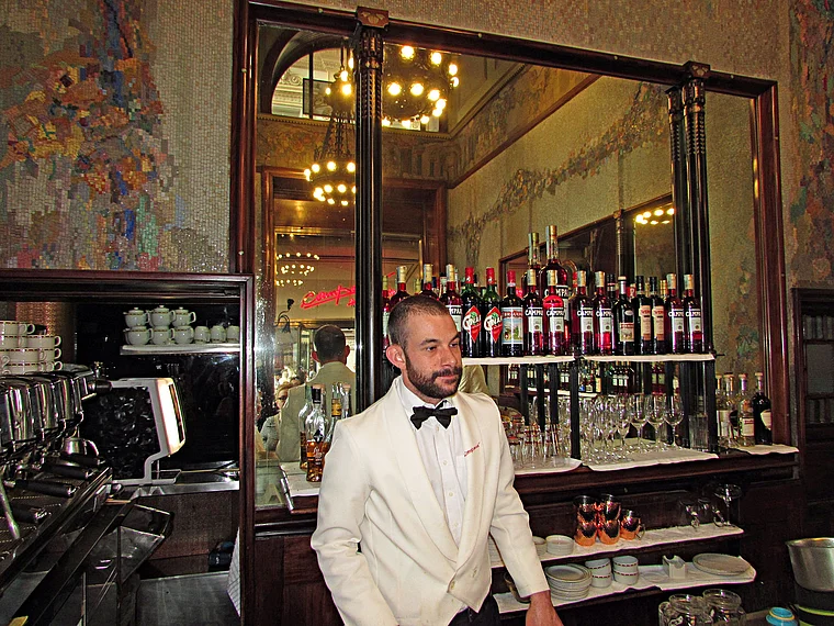 Mailand Bar Camparino innen