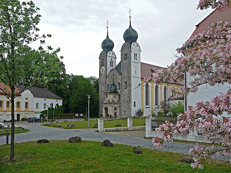 Altenmarkt Bayern Kloster Baumburg außen