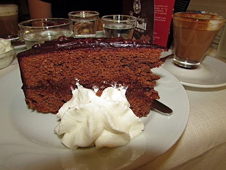 Triest Tommaseo Sachertorte Capo in bi
