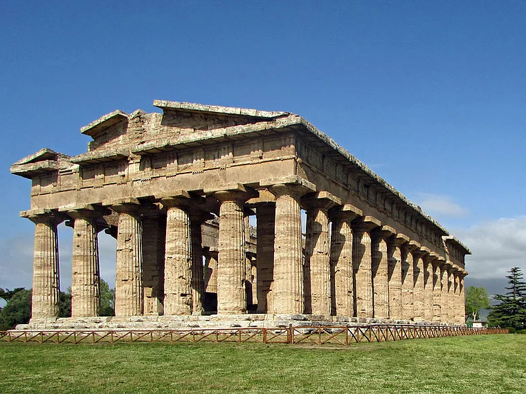 Paestum Poseidon Tempel außen