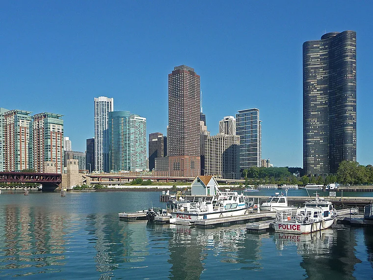 Chicago Yachthafen vor Hochhäusern