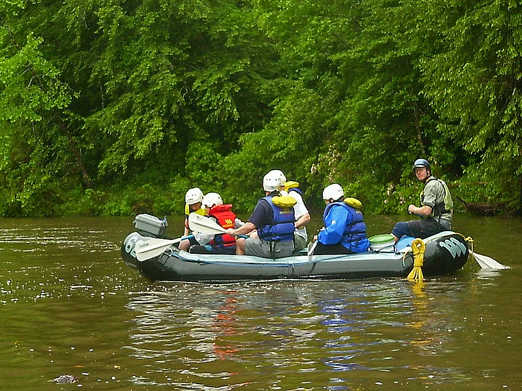 Blue Ridge Mountains Chattooga River Schlauchboot mit Raftern