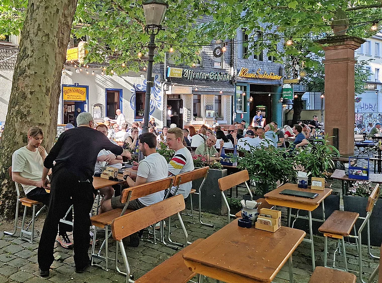 Frankfurt Sachsenhausen Klappergasse Äppelwoi