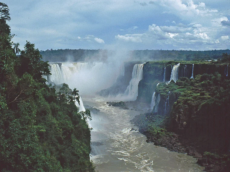 Argentinien Iguazu Wasserfälle Totale