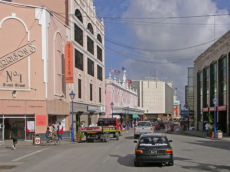 Barbados Bridgetown Harrisons außen