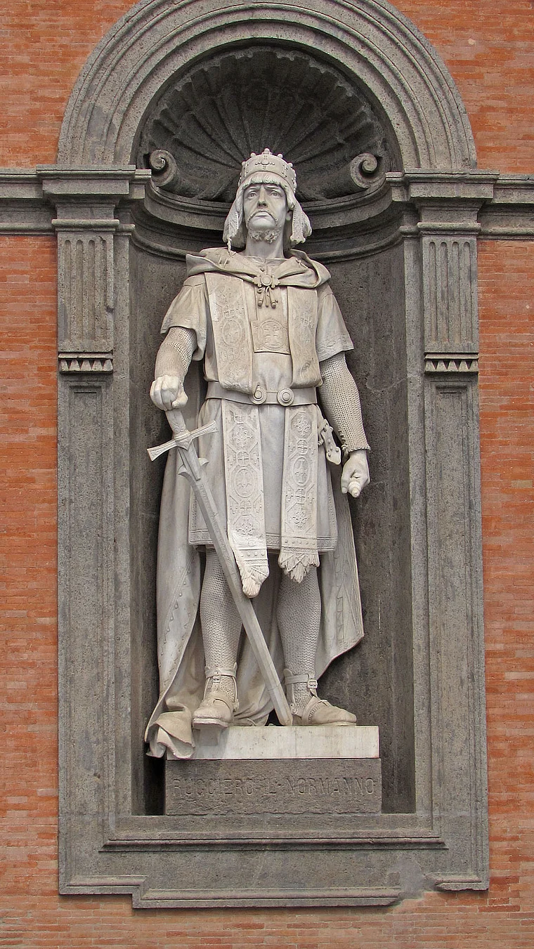 Neapel Königspalast Statue Roger II.