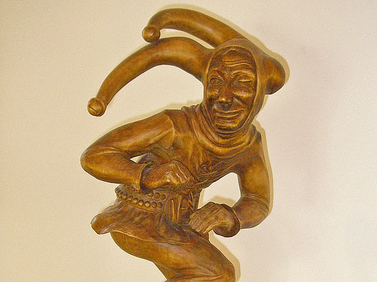 Schöppenstedt Eulenspiegel Museum Statuette Till mit Narrenkappe