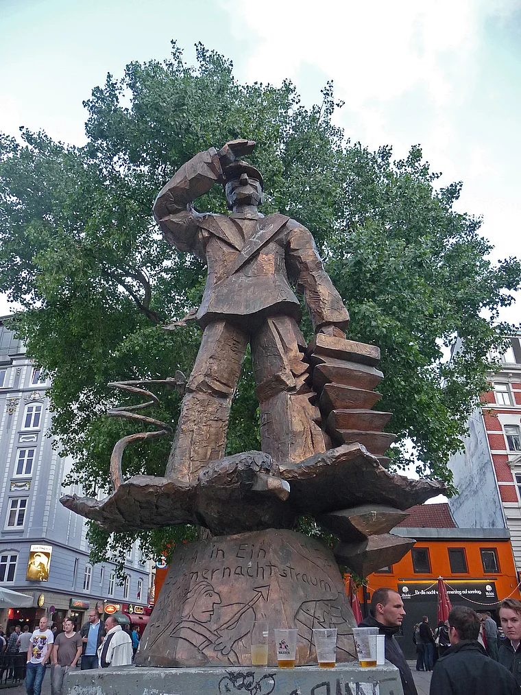 Hamburg Hans Albers Denkmal
