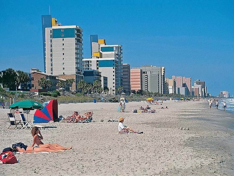 South Carolina Myrtle Beach Menschen am Strand