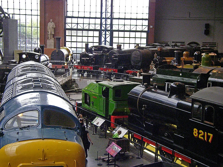 York Eisenbahnmuseum innen