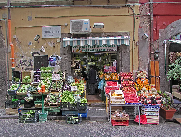 Neapel Altstadt Obststand