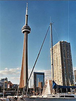 Toronto CN Tower von unten