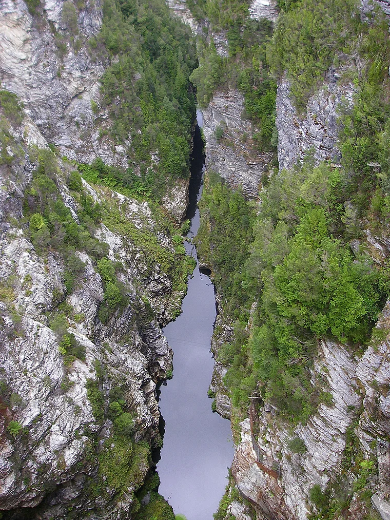 Tasmanien Blick in tiefe Schlucht