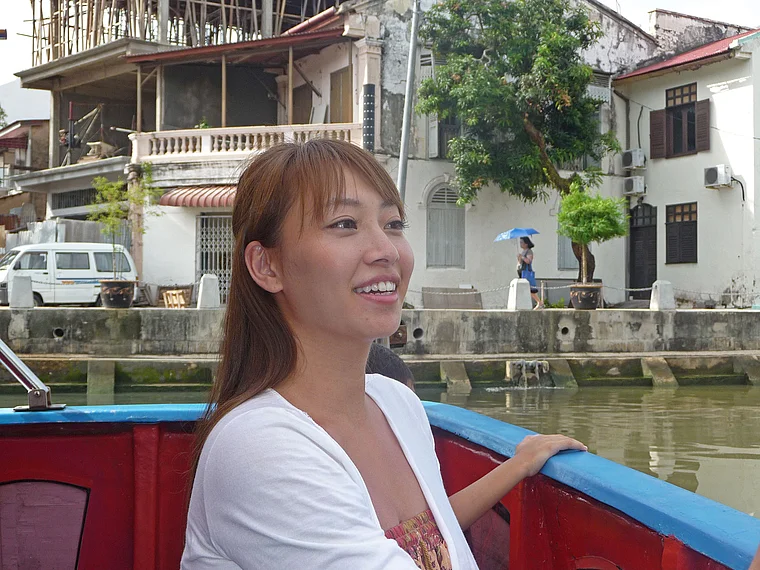 Melaka River Bootsfahrt bunte Fassaden