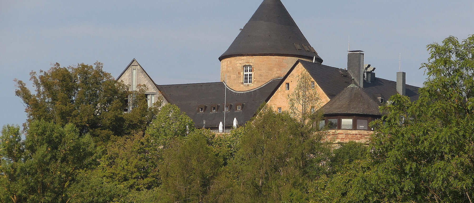Waldeck Schloss von Osten