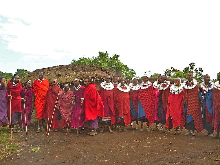 Tansania Massai tanzen