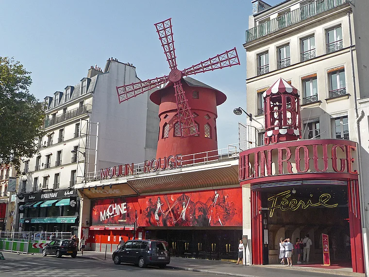 Paris Moulin Rouge außen