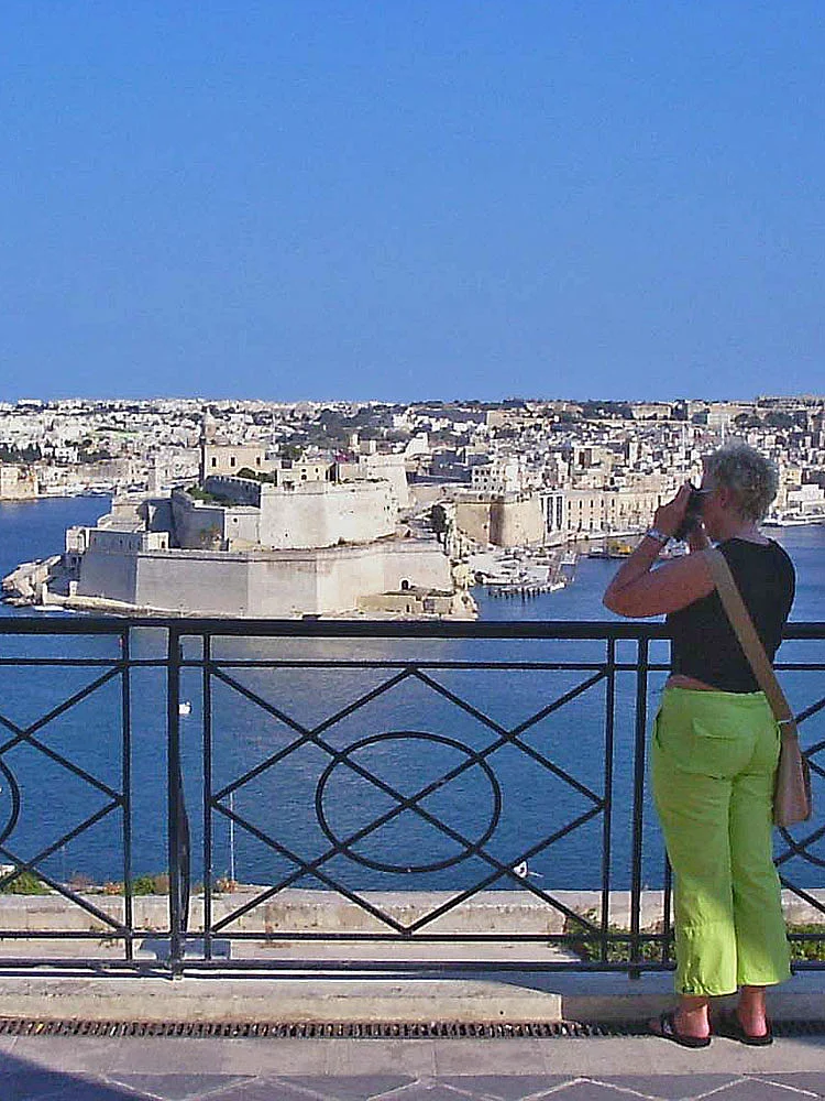 Malta Valletta Fort St. Michael von fern