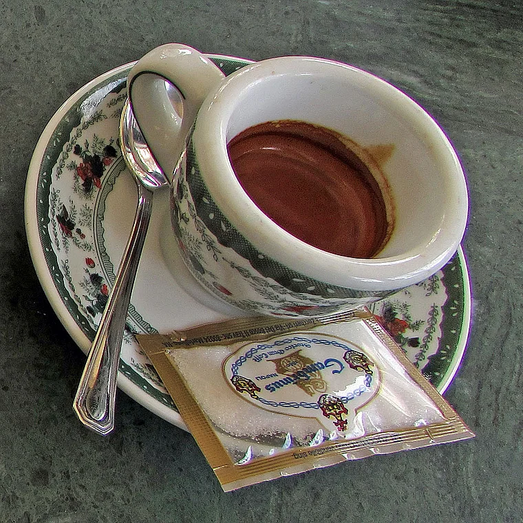 Neapel Gambrinus Tasse mit Espresso
