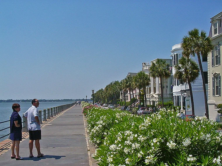 South Carolina Charleston Uferpromenade Oleander