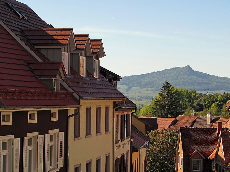 Engen Hegau Blick zum Hohenhewen
