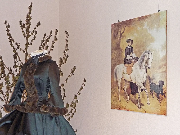 Kaiserin Sissi Reitkleid