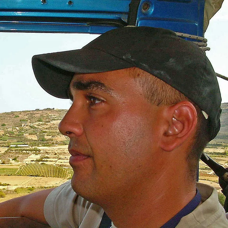 Malta Gozo Jeep Safari Roger Cauchi Inglott