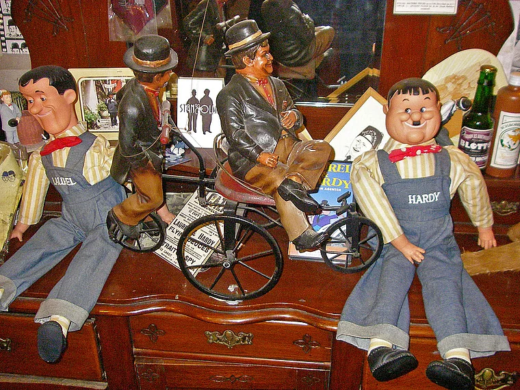 Lake District Ulverston Laurel & Hardy Museum Dick und Doof Figuren