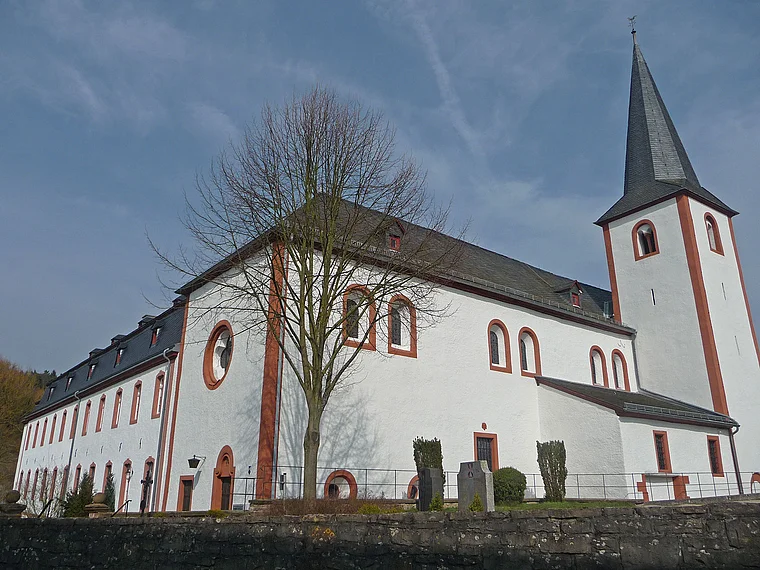 Vulkaneifel Niederehe Kloster außen