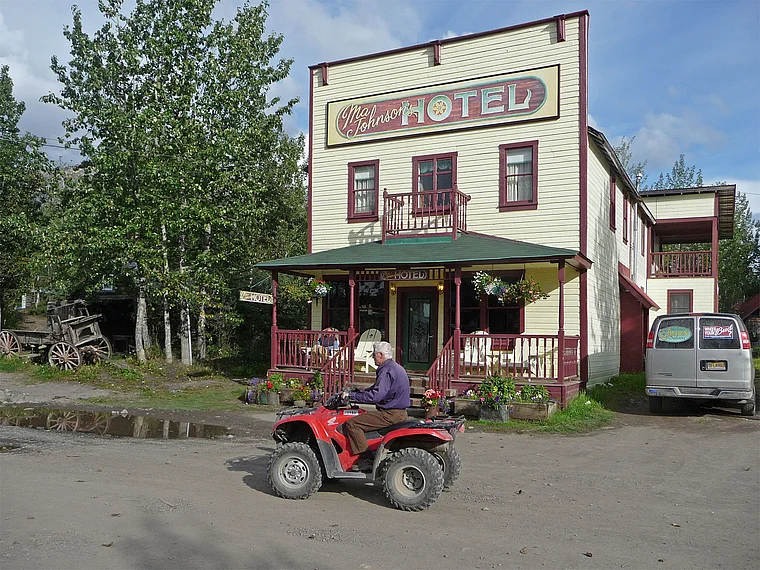 Alaska McCarthy Ma Johnson's Hotel Quadfahrer
