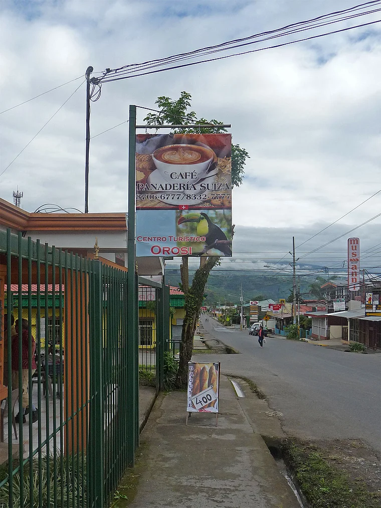 Costa Rica Valle de Orosi Panaderia Suiza außen