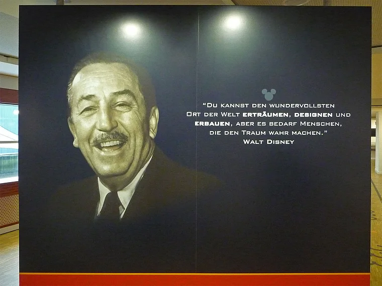 Papenburg Meyer Werft Besucherzentrum Foto und Zitat Walt Disney