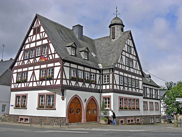 Hunsrück Mengerschied Rathaus