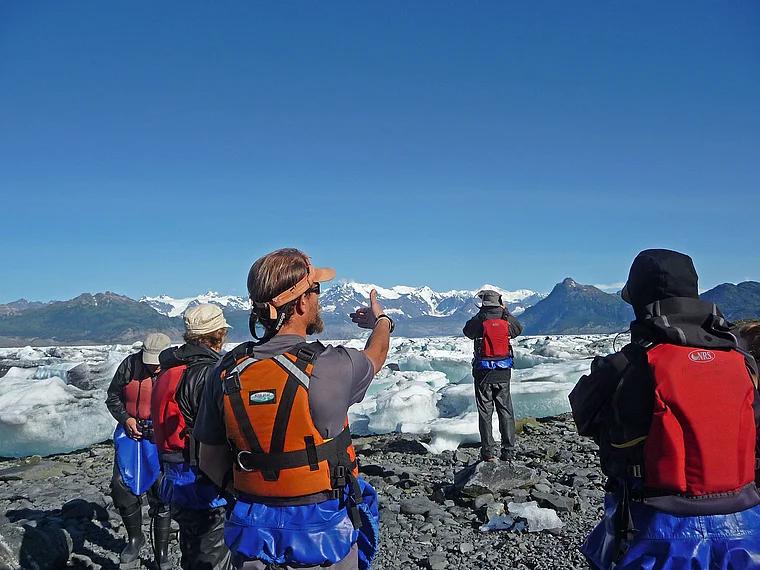 Alaska Columbia Bay Einweisung vor Kanutour