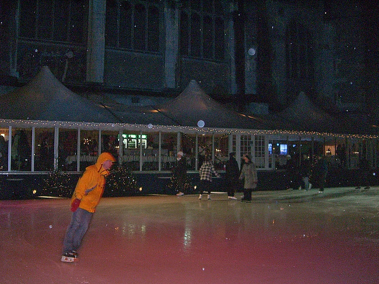 Zürich Eisbahn Nachtaufnahme