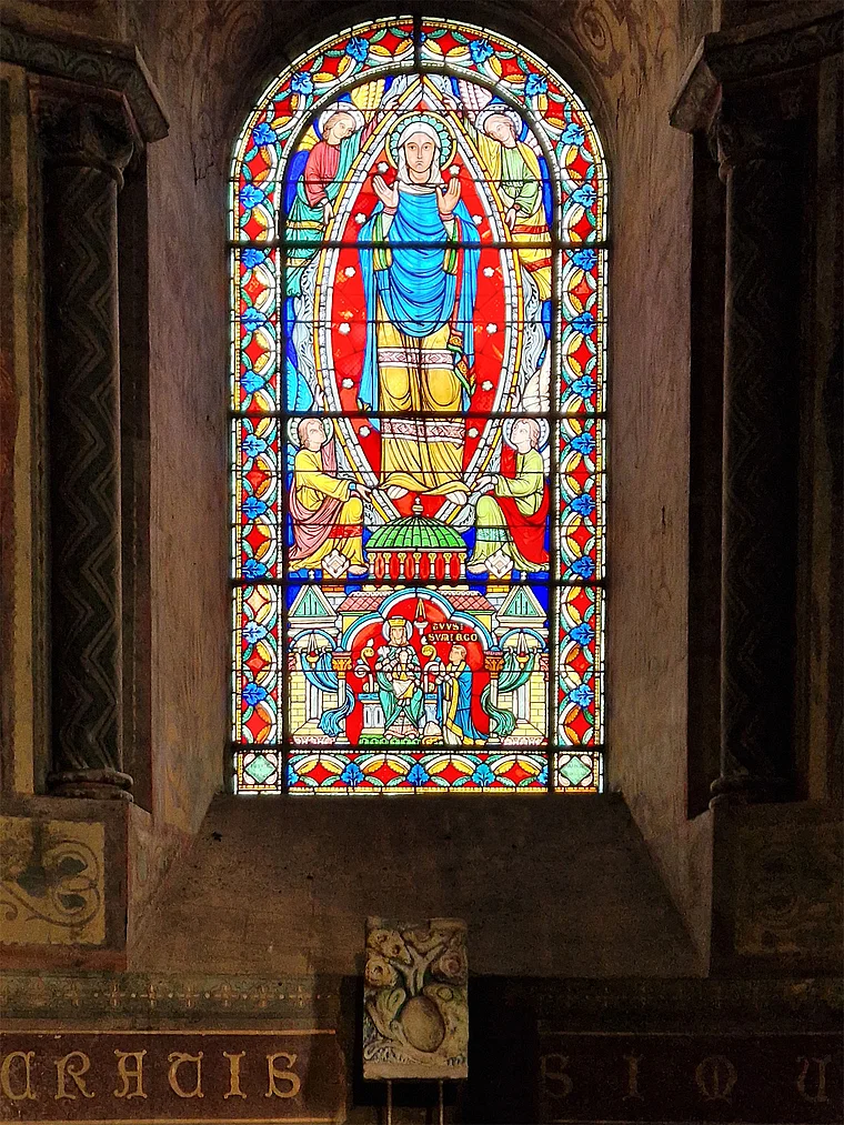 Poitiers Notre Dame la Grande Buntglasfenster