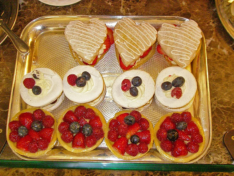 Harrogate Betty's Cafe and Tearooms Torteletts