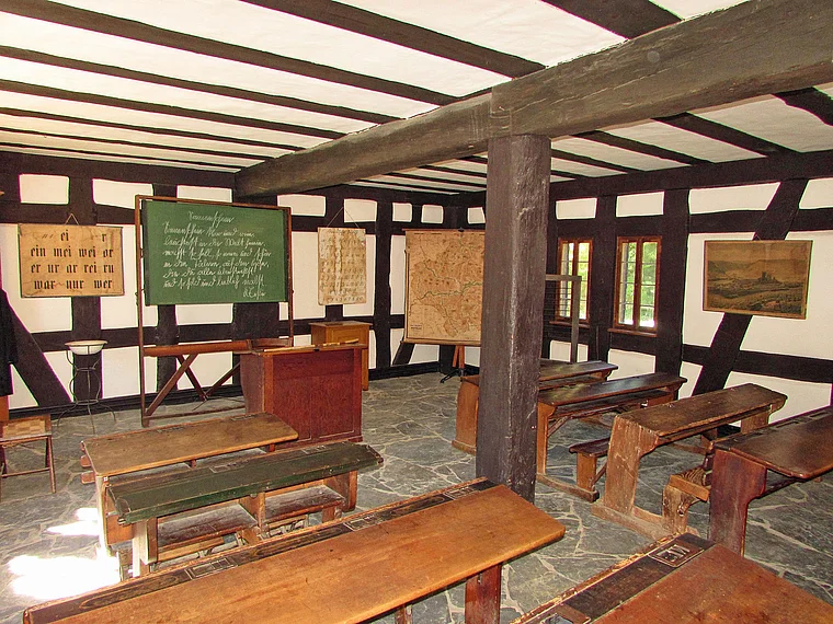 Neu-Anspach Hessenpark Schule