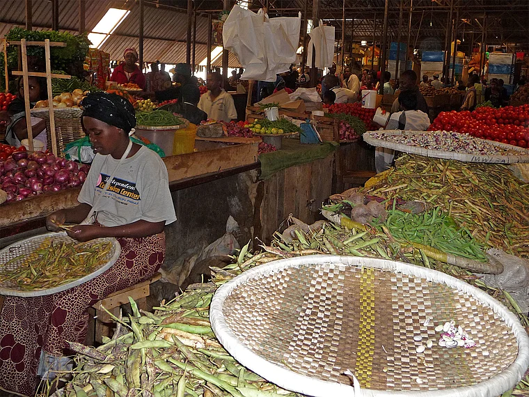 Ruanda Kigali Markthalle innen